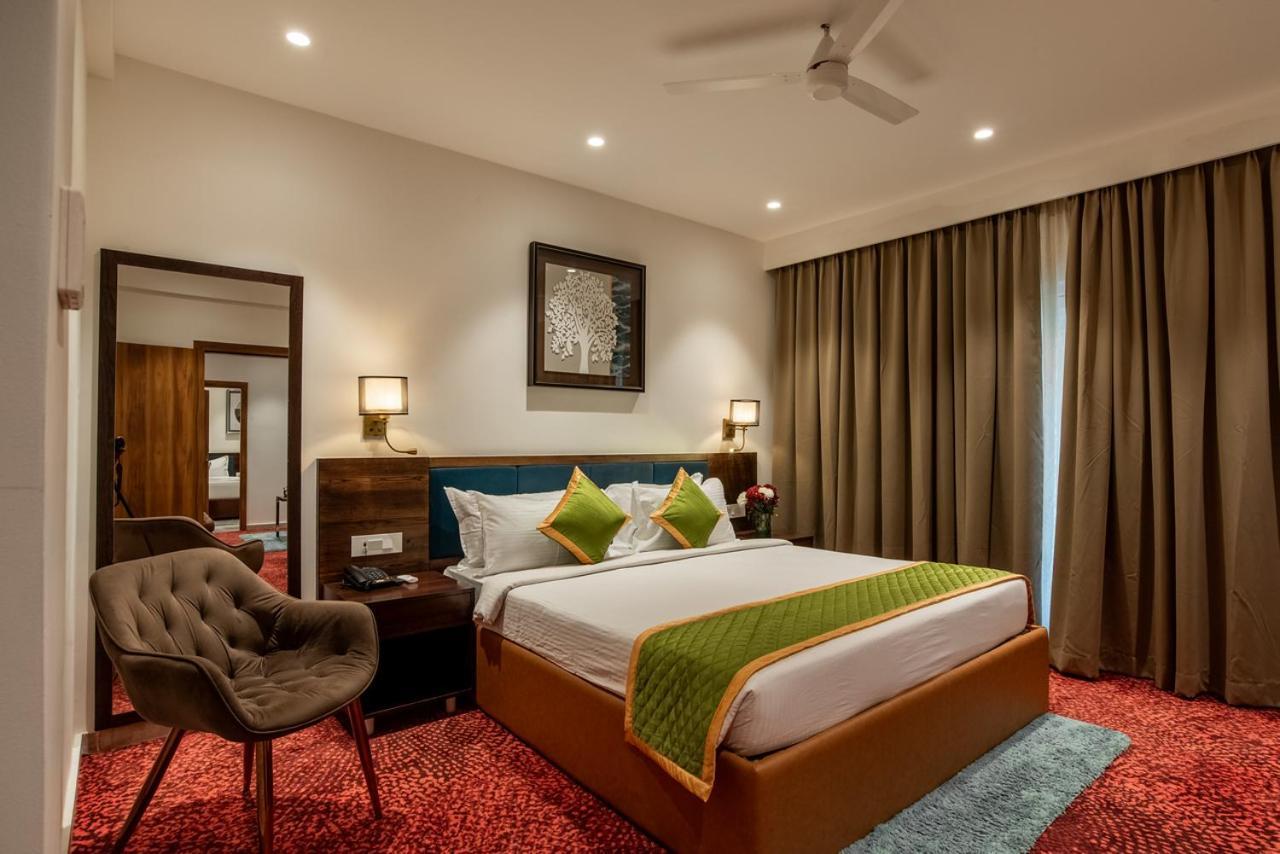 Royal Regency Hotel 3*